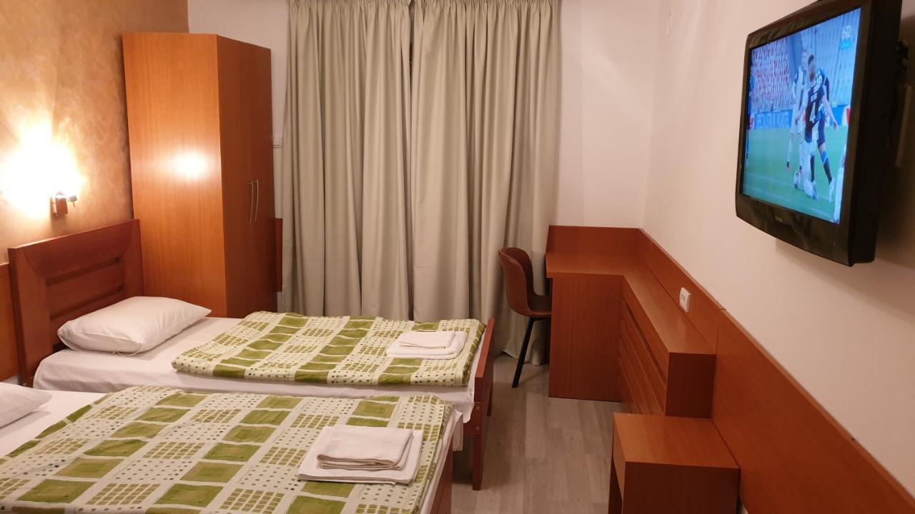Guest House Boska Pančevo Екстериор снимка